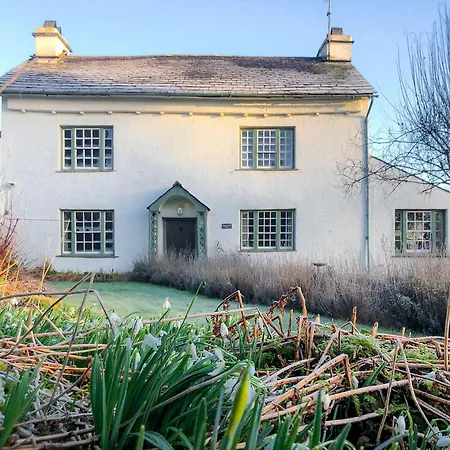 Ferienhaus Roger Ground House *